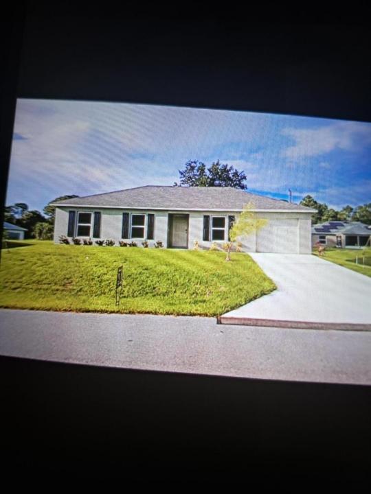 141 SE FERGUSON SE Street 1, Palm Bay, Florida 32909, Stati Uniti