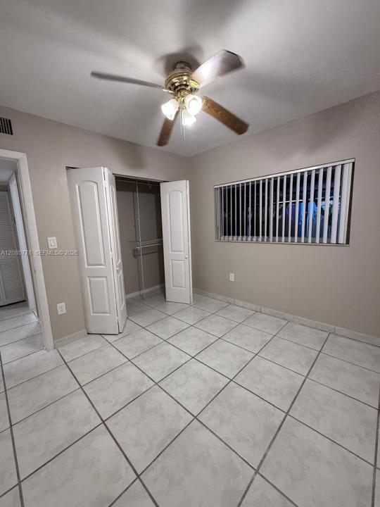 7861 W 29th Way 101, Hialeah, Floride 33018, États-Unis