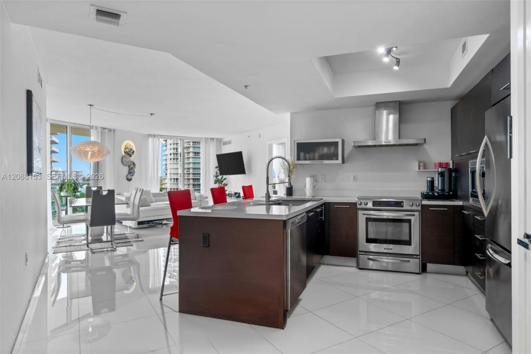 150 Sunny Isles Blvd 1-1004, Sunny Isles Beach, Florida 33160, Stati Uniti