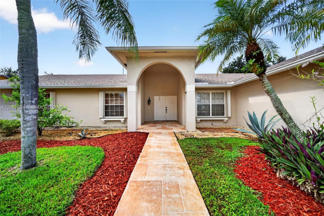 19960 NW 2nd St, Pembroke Pines, Floride 33029, États-Unis