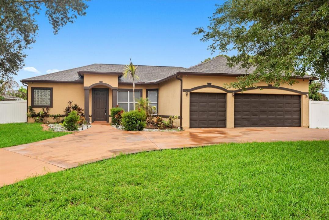 2901 SW Pierson Road, Port St. Lucie, Floride 34953, États-Unis