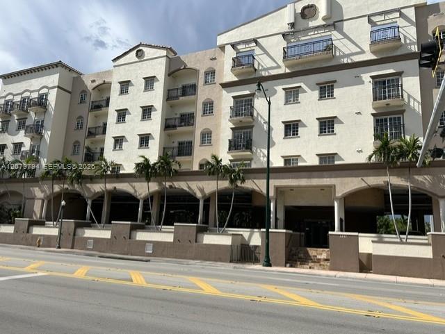 5271 SW 8th St 313, Miami, Floride 33134, États-Unis