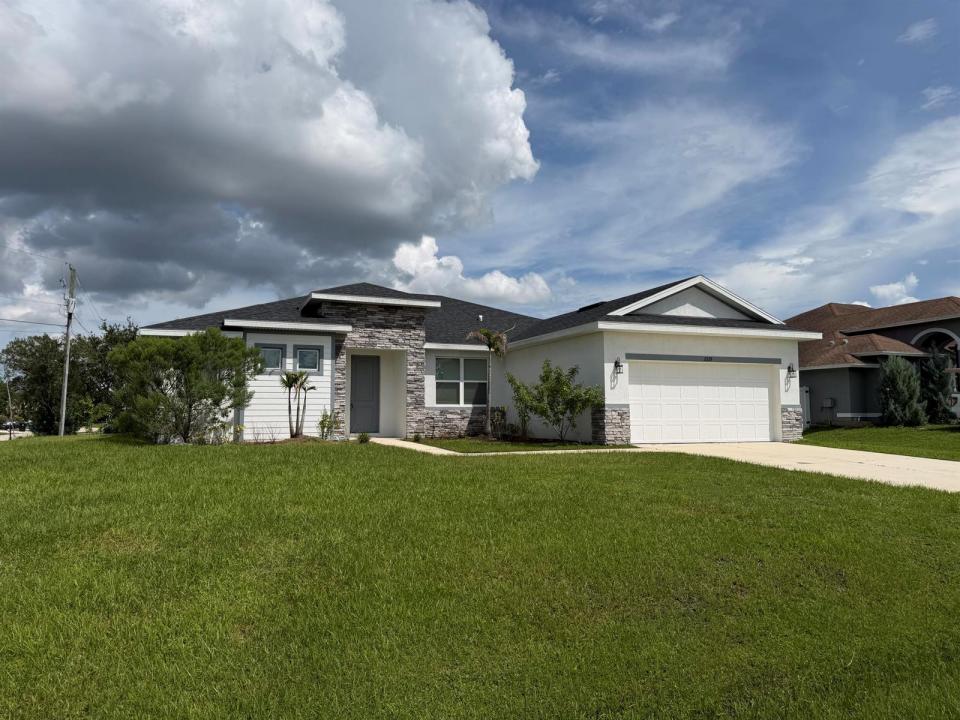 2329 SW ALMINAR Street, Port St. Lucie, Florida 34953, Stati Uniti