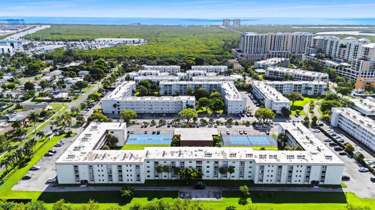 500 NE 2nd Street 114, Dania Beach, Florida 33004, USA