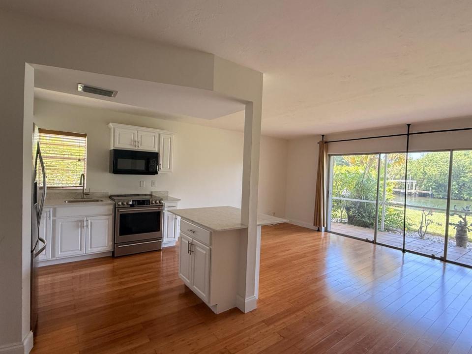 342 Southwind Drive 101, North Palm Beach, Floride 33408, États-Unis