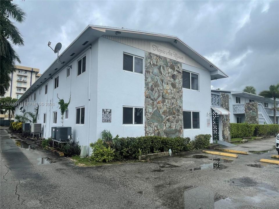 1836 NW 22nd Ct 6, Miami, Floride 33125, États-Unis