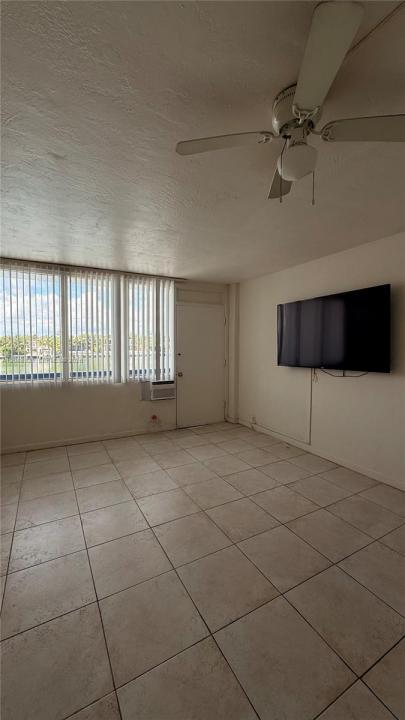 6484 Indian Creek Drive 239, Miami Beach, Floride 33141, États-Unis