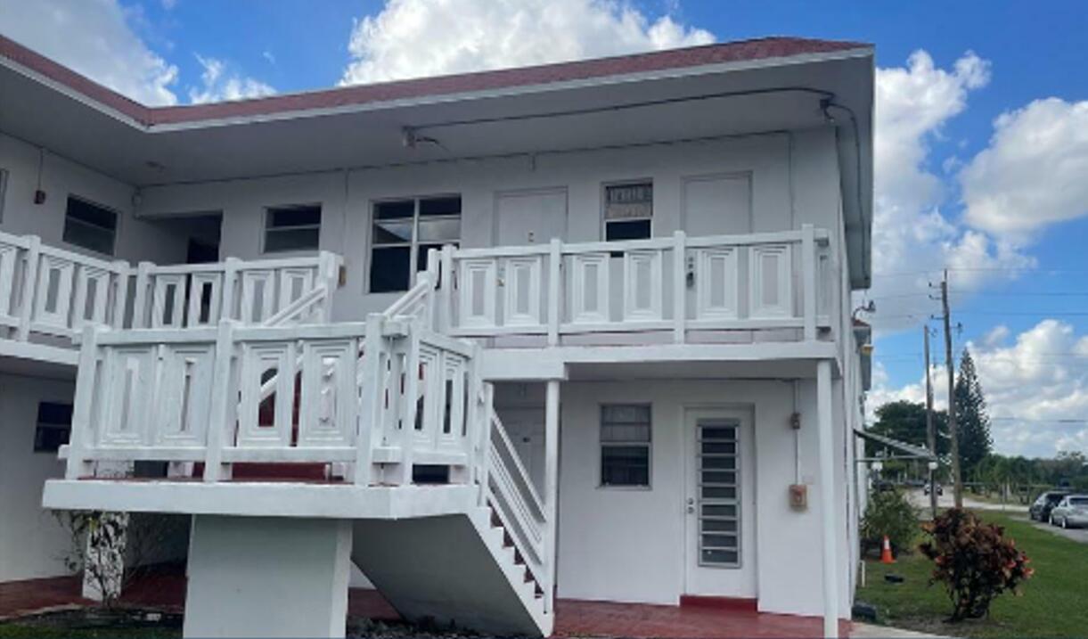 1321 NW 43rd Avenue 107, Lauderhill, Floride 33313, États-Unis