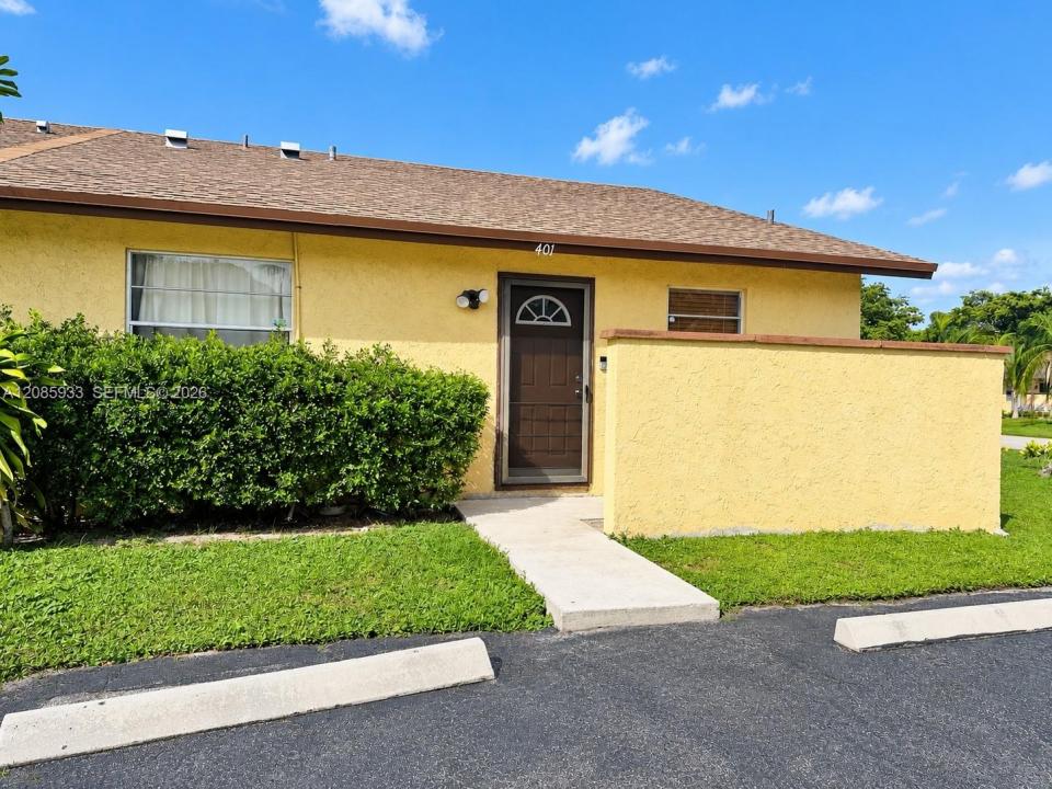 401 NW 43rd St, Deerfield Beach, Florida 33064, USA