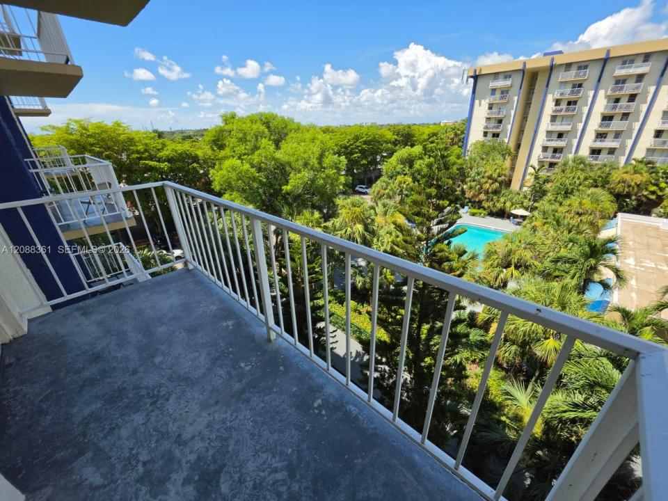 4550 NW 9th St 605E, Miami, Floride 33126, États-Unis