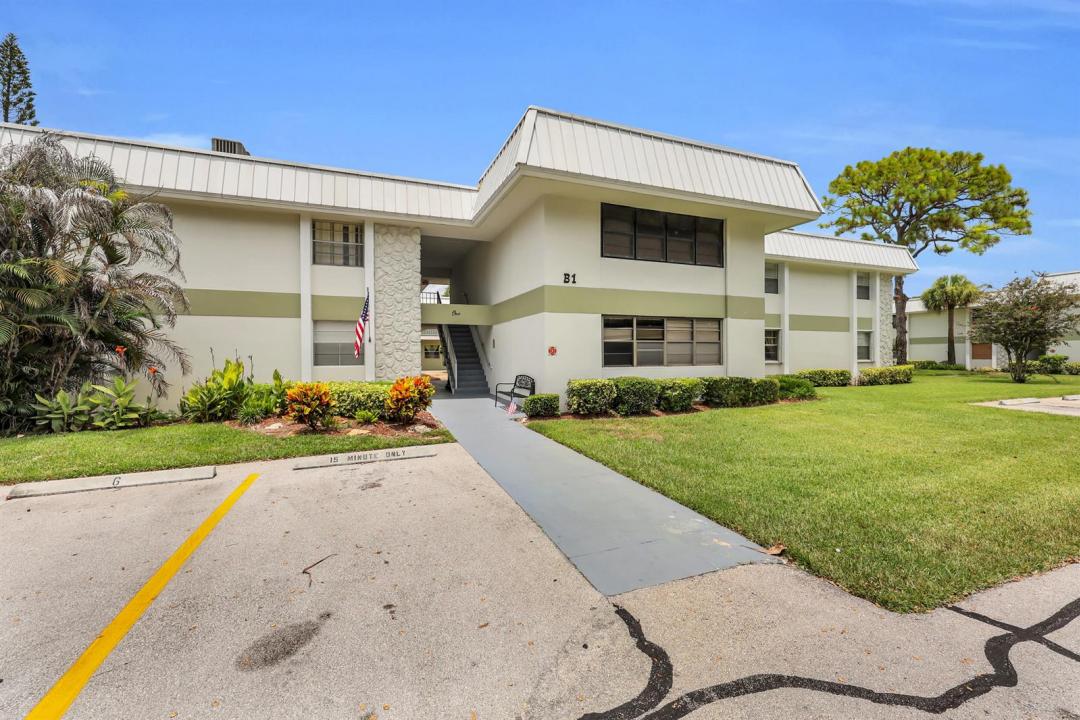 2302 Sunrise Boulevard 209, Fort Pierce, Floride 34982, États-Unis