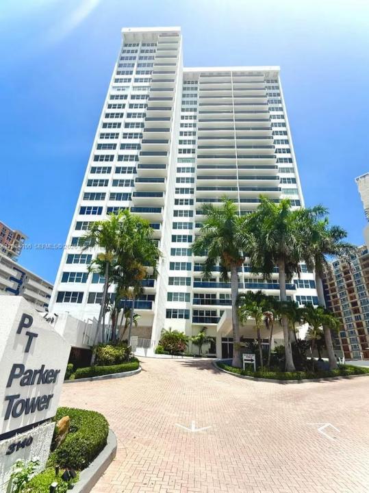 3140 S Ocean Dr 1703, Hallandale Beach, Florida 33009, USA