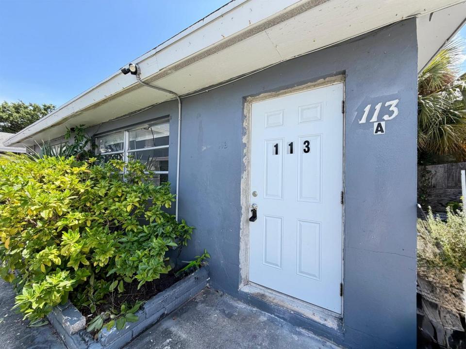 113 E 27th Street A, Riviera Beach, Florida 33404, USA