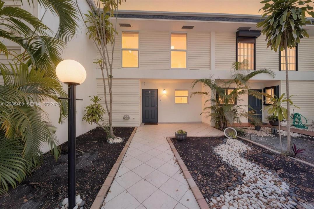 2801 N 34 Ave 16C, Hollywood, Floride 33021, États-Unis
