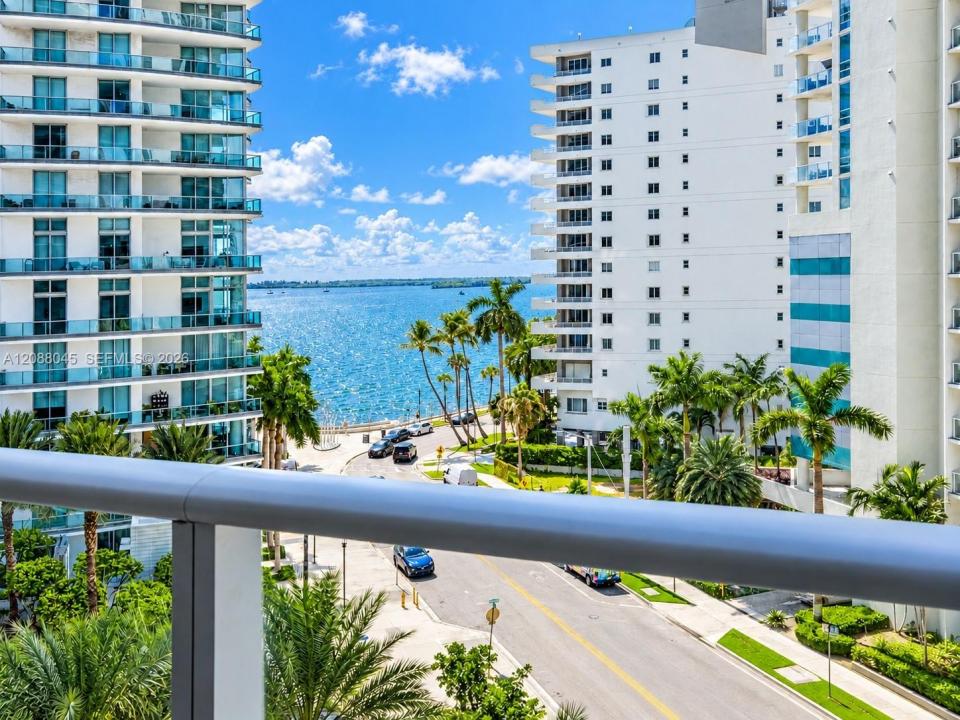 1300 Brickell Bay Dr 704, Miami, Floride 33131, États-Unis