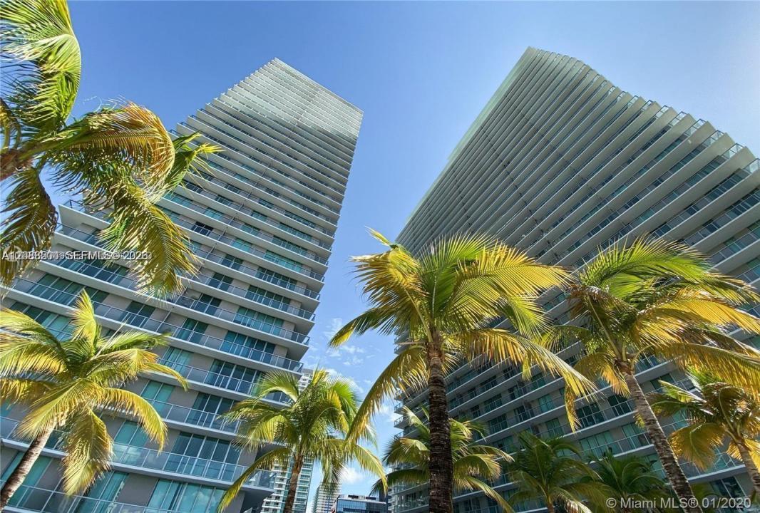 79 SW 12th St 2310-S, Miami, Florida 33130, USA