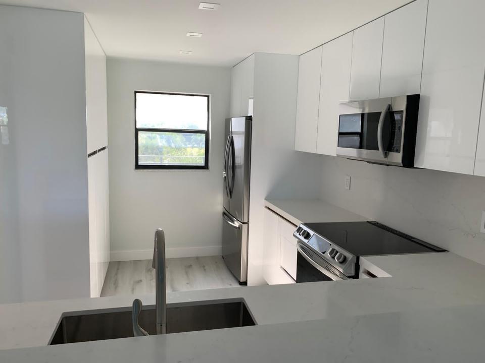 16051 BLATT Boulevard 412, Weston, Floride 33326, États-Unis