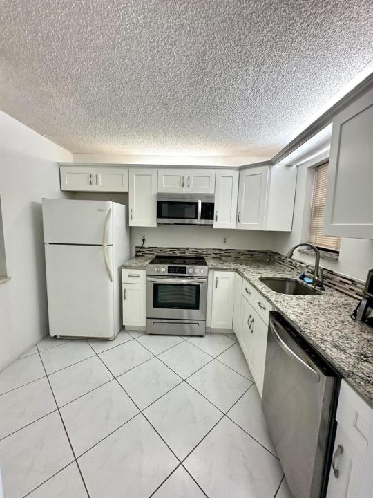 9370 SW 8th Street, Boca Raton, Floride 33428, États-Unis