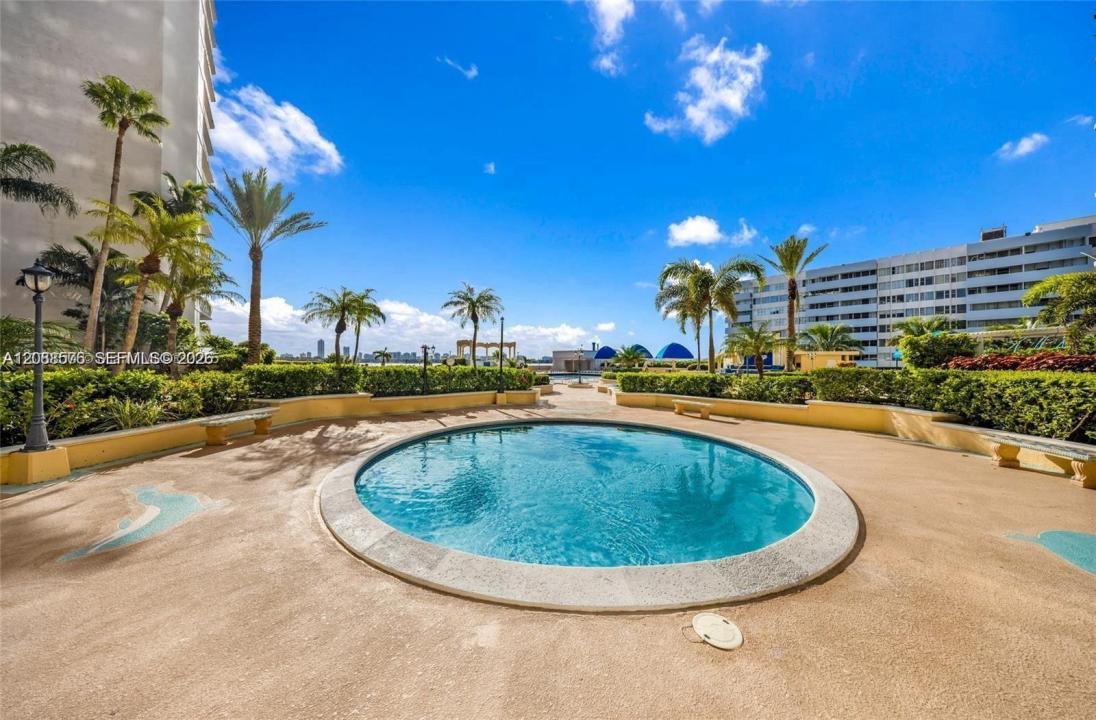 7601 E Treasure Dr 1722, North Bay Village, Florida 33141, Stati Uniti