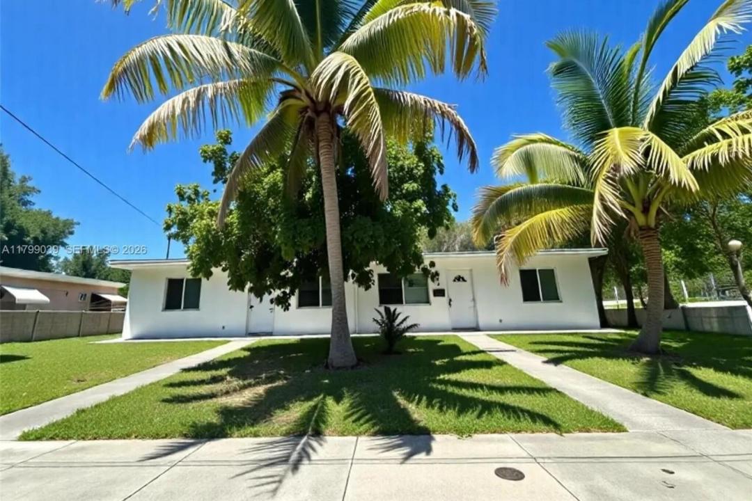 16204 NE 18TH Court A, North Miami Beach, Floride 33162, États-Unis