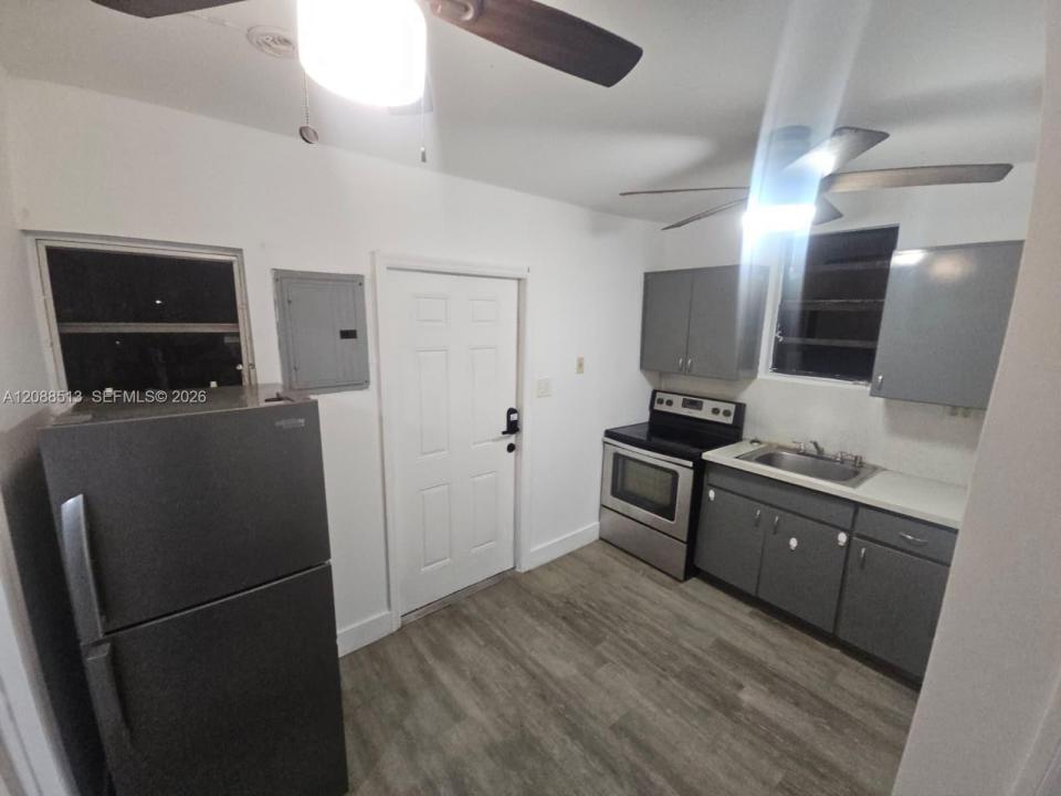784 NW 100th St C, Miami, Floride 33150, États-Unis