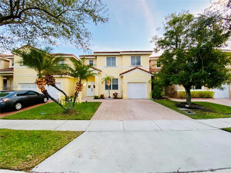 17024 SW 38th St, Miramar, Florida 33027, USA