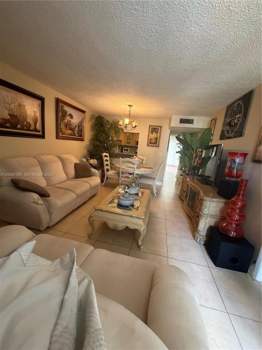 10090 NW 80 CT 1327, Hialeah Gardens, Floride 33016, États-Unis