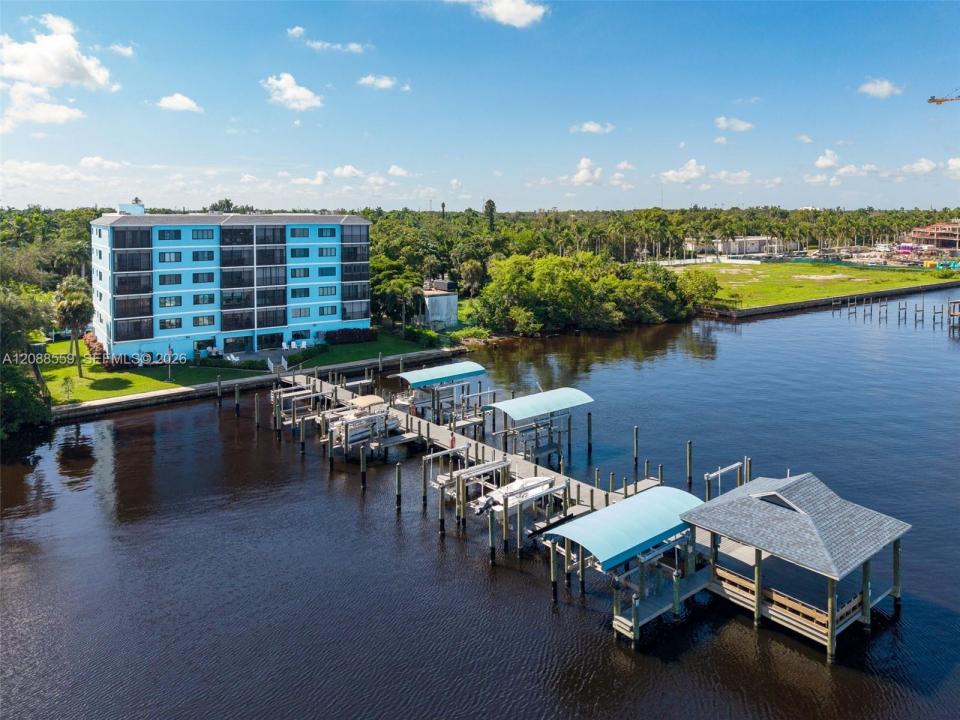 2711 First ST 304, Fort Myers, フロリダ 33916, アメリカ合衆国