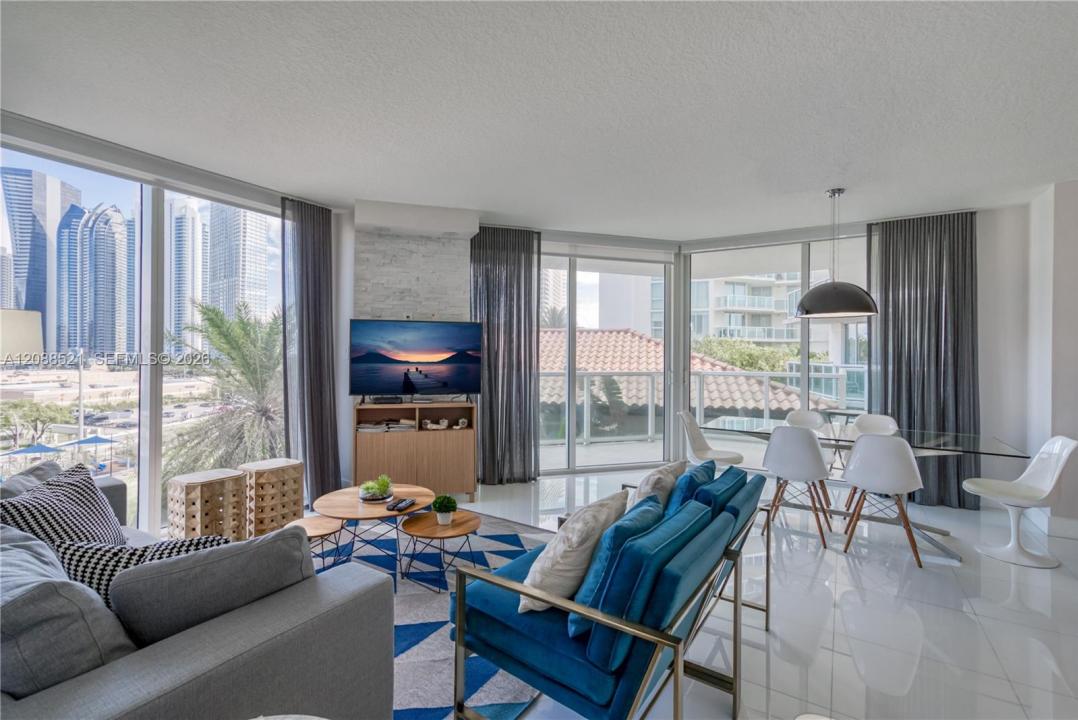250 Sunny Isles Blvd 3-702, Sunny Isles Beach, Floride 33160, États-Unis