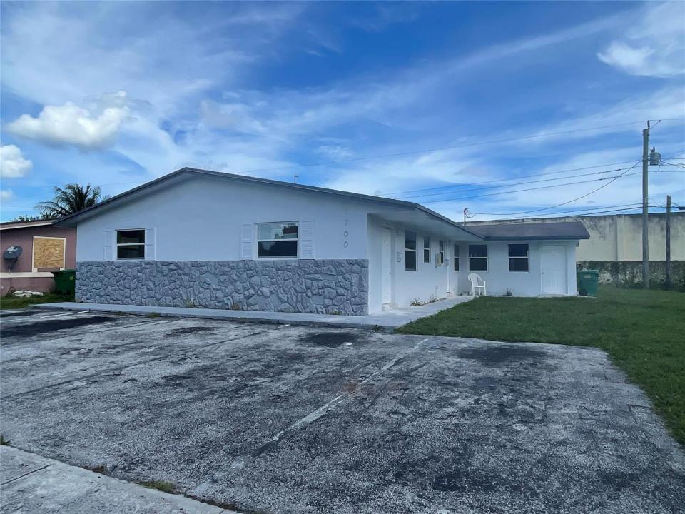 1700 NW 52ND Avenue 1, Lauderhill, فلوريدا 33313, الولايات المتحدة