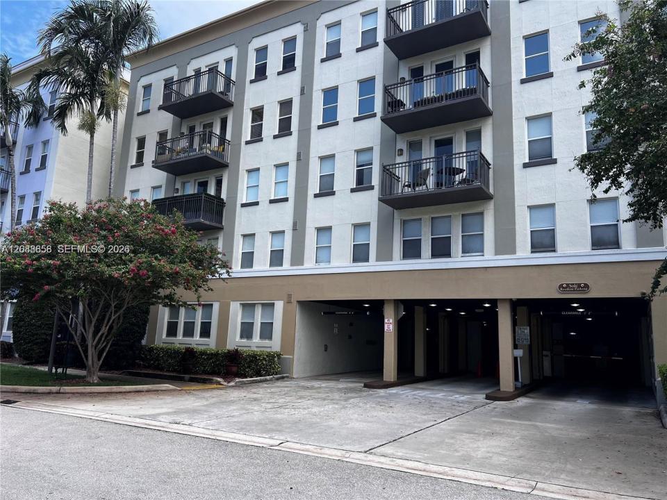 533 NE 3rd Ave 218, Fort Lauderdale, Floride 33301, États-Unis