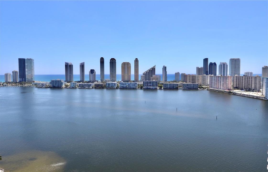 4000 Island Blvd 2204, Aventura, Florida 33160, USA