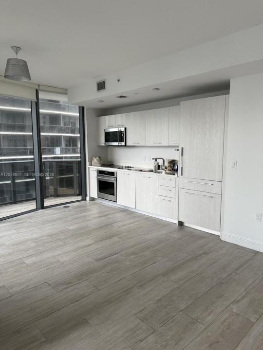 55 SW 9th St 2401, Miami, Florida 33130, Stati Uniti