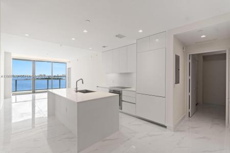 700 NE 24th 804, Miami, Florida 33137, USA