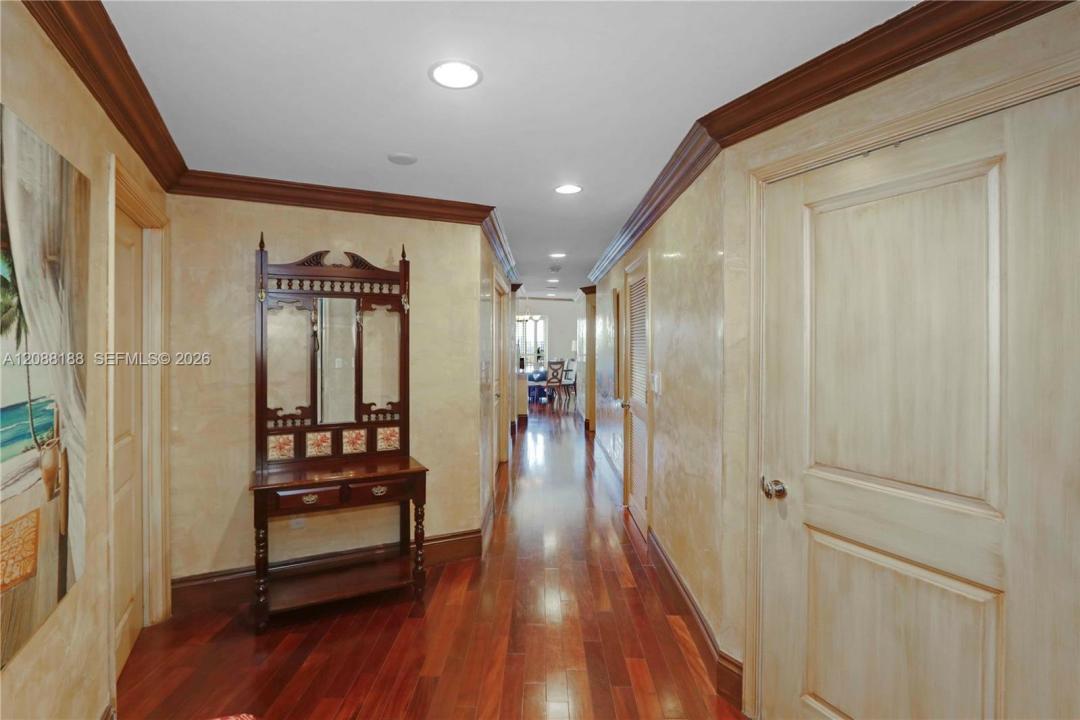 10 Aragon Ave 1216, Coral Gables, Floride 33134, États-Unis
