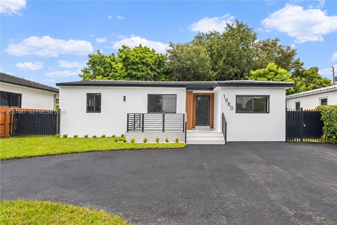1980 SW 32nd Ave, Miami, Floride 33145, États-Unis