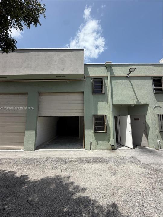 12290 SW 131st Ave 14, Miami, Florida 33186, Stati Uniti
