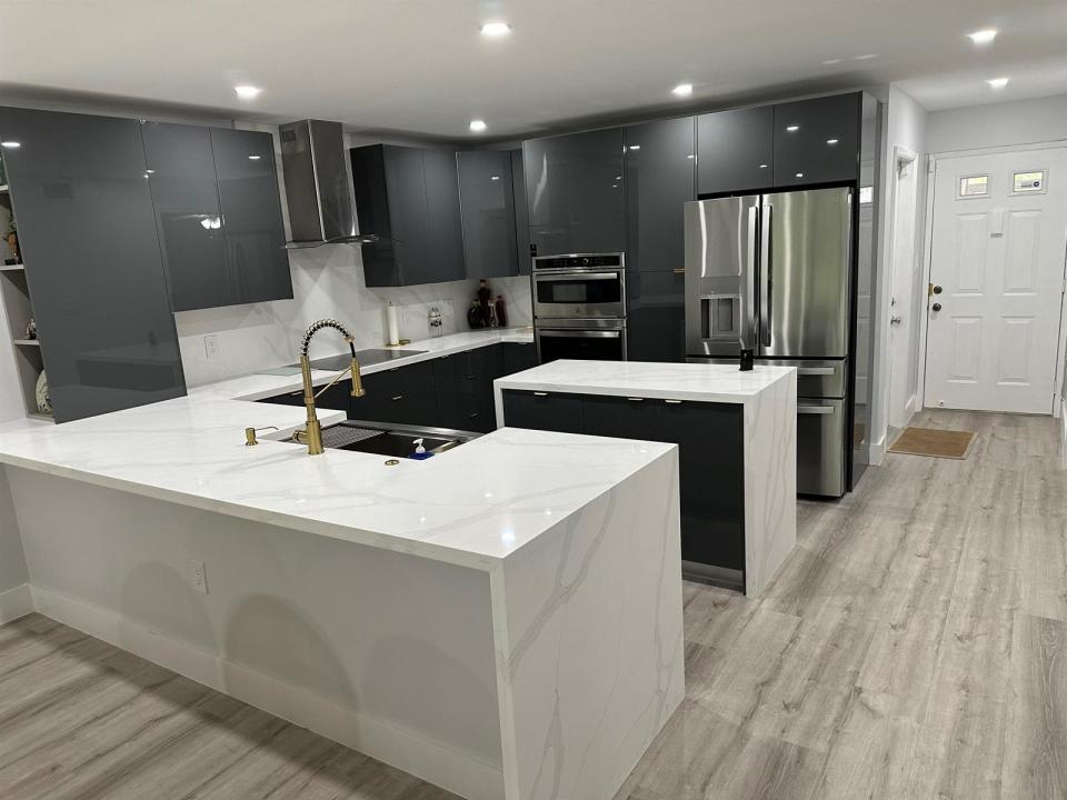 9215 Flynn Circle 4, Boca Raton, Floryda 33496, USA