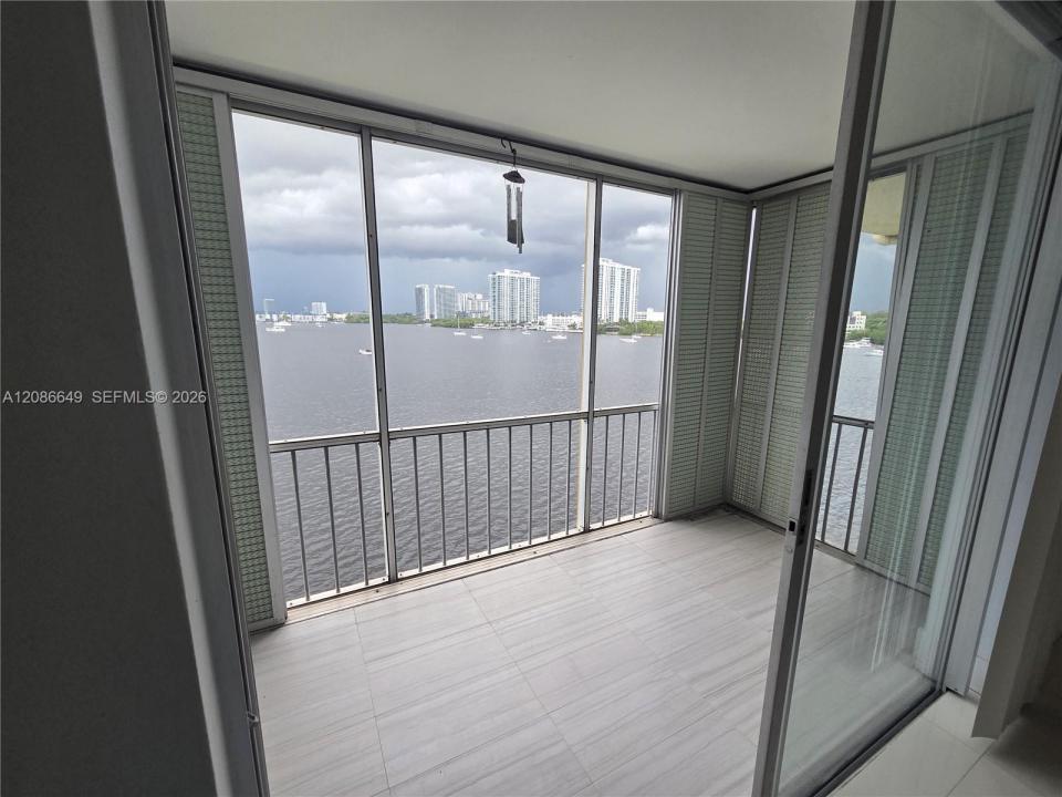 2920 Point East Dr N603, Aventura, Floride 33160, États-Unis