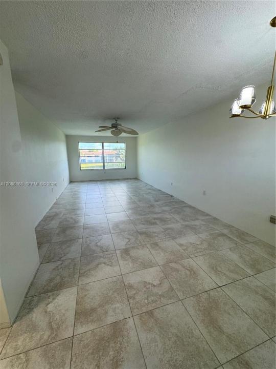 2940 NE 203rd St 213 C, Aventura, Floride 33180, États-Unis