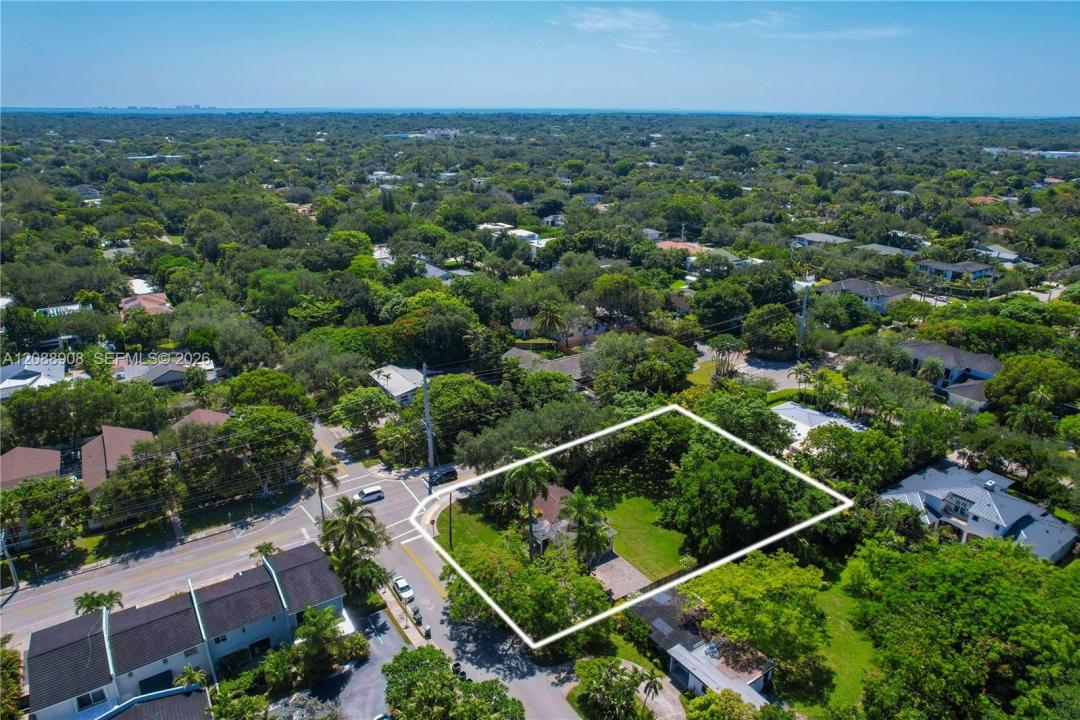 6200 SW 78th St, South Miami, Florida 33143, USA