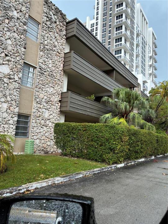 8325 SW 72nd Ave 305C, Miami, Floride 33143, États-Unis