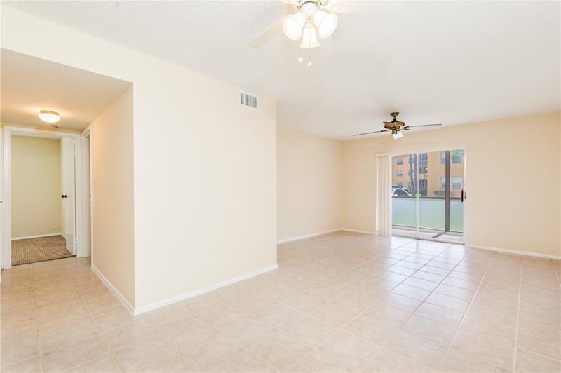 4324 NW 9TH Avenue 6-1B, Deerfield Beach, Floryda 33064, USA