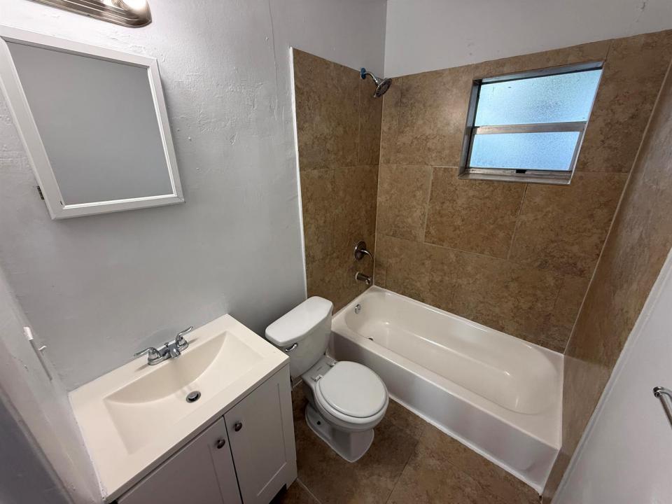 532 NW 13TH Avenue 1, Fort Lauderdale, Florida 33311, USA