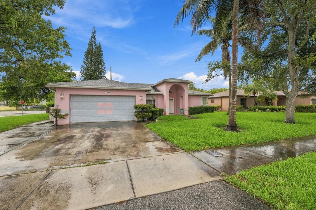 3243 NW 43RD Place, Oakland Park, Florida 33309, Stati Uniti