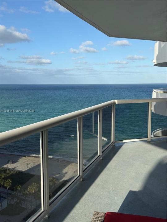 6301 Collins Ave 2108, Miami Beach, Florida 33141, Stati Uniti