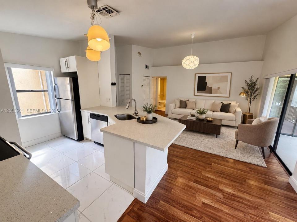9999 Summerbreeze Dr 212, Sunrise, Floride 33322, États-Unis