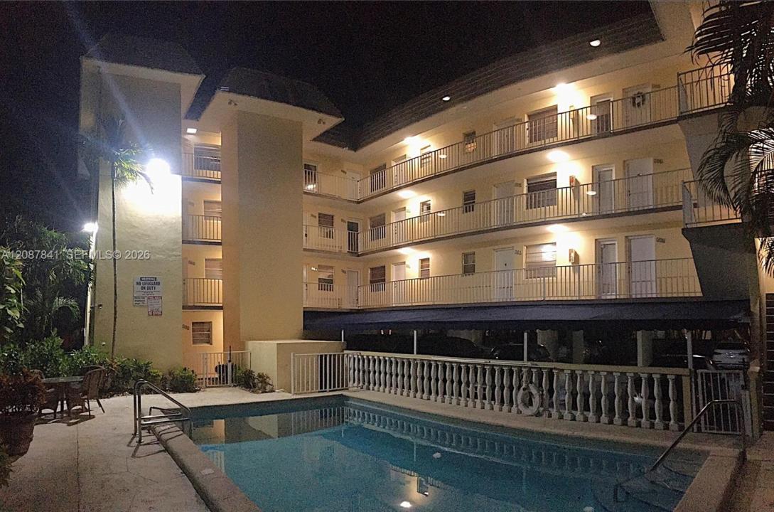427 Santander Ave 202, Coral Gables, Floride 33134, États-Unis