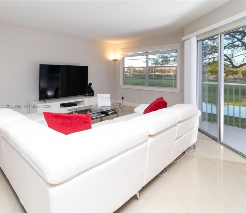 1001 SW 128th Ter 202B, Pembroke Pines, Floride 33027, États-Unis