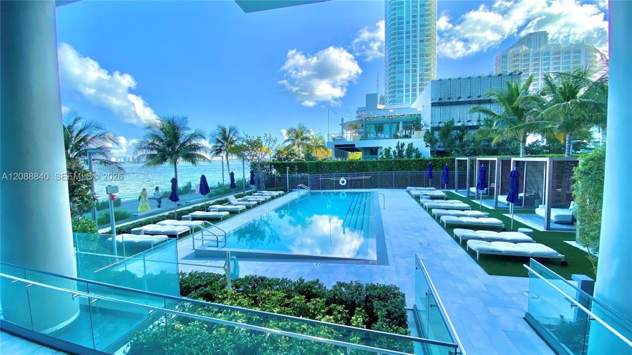 3131 NE 7th Ave 2903, Miami, Floryda 33137, USA